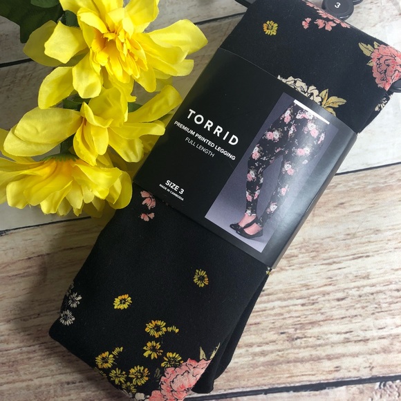 Torrid Hippy Garden Floral Leggings - Picture 3 of 5